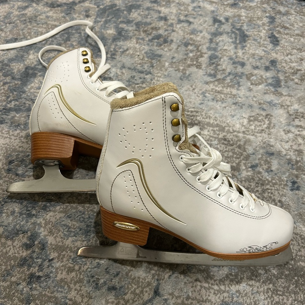 Women’s Bladerunner Aurora Ice Skates